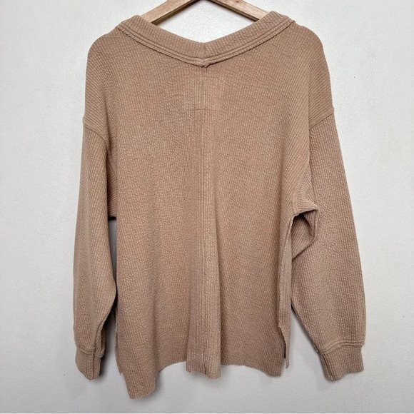 Aerie Womens  Xsmall Textured Wonder Vneck Sweatshirt - Picture 14 of 14